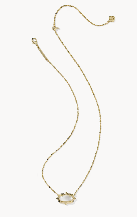 Elisa Scallop Frame Gold Short Pendant Necklace